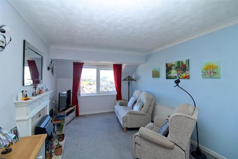 2 bedroom retirement property for sale, Marine Parade, Seaford