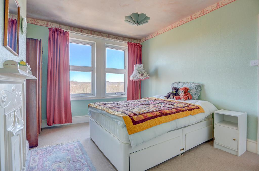 Bedroom4