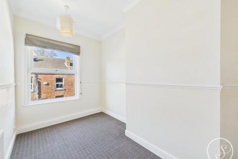 25 Birch Avenue, Leeds, LS15 7QY
