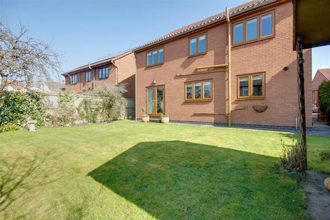 4 bedroom detached house for sale, Village Farm Close, Newport