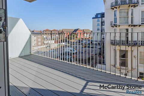 2 bedroom apartment for sale, Savoy House, South Parade, Southsea
