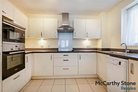 2 bedroom apartment for sale, Savoy House, South Parade, Southsea
