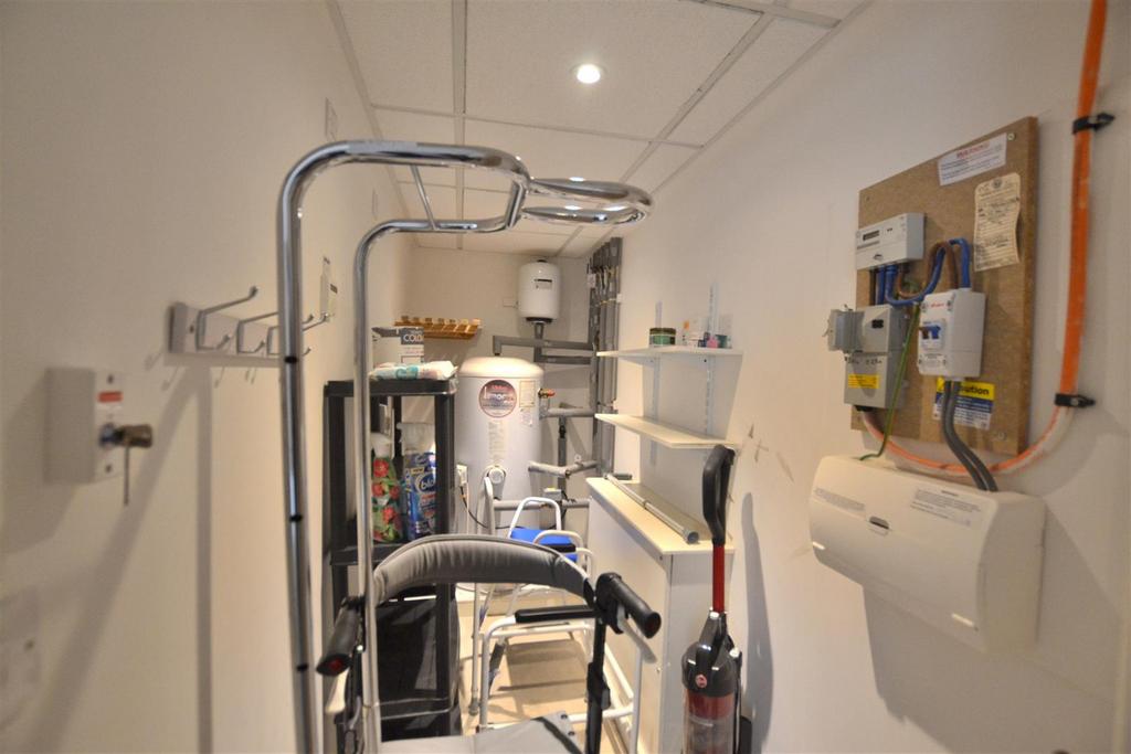 Airing Cupboard.JPG