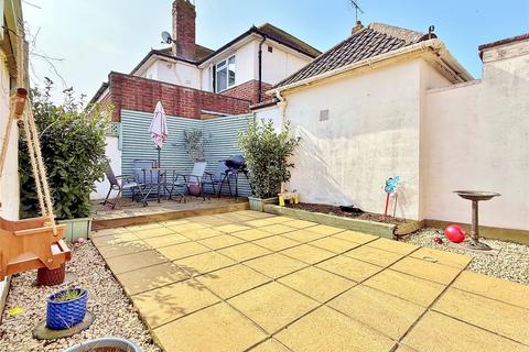 4 Chesham Close, Goring By Sea, Worthing, BN12 4BJ