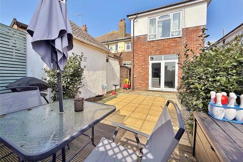 4 Chesham Close, Goring By Sea, Worthing, BN12 4BJ