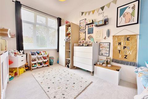 4 Chesham Close, Goring By Sea, Worthing, BN12 4BJ
