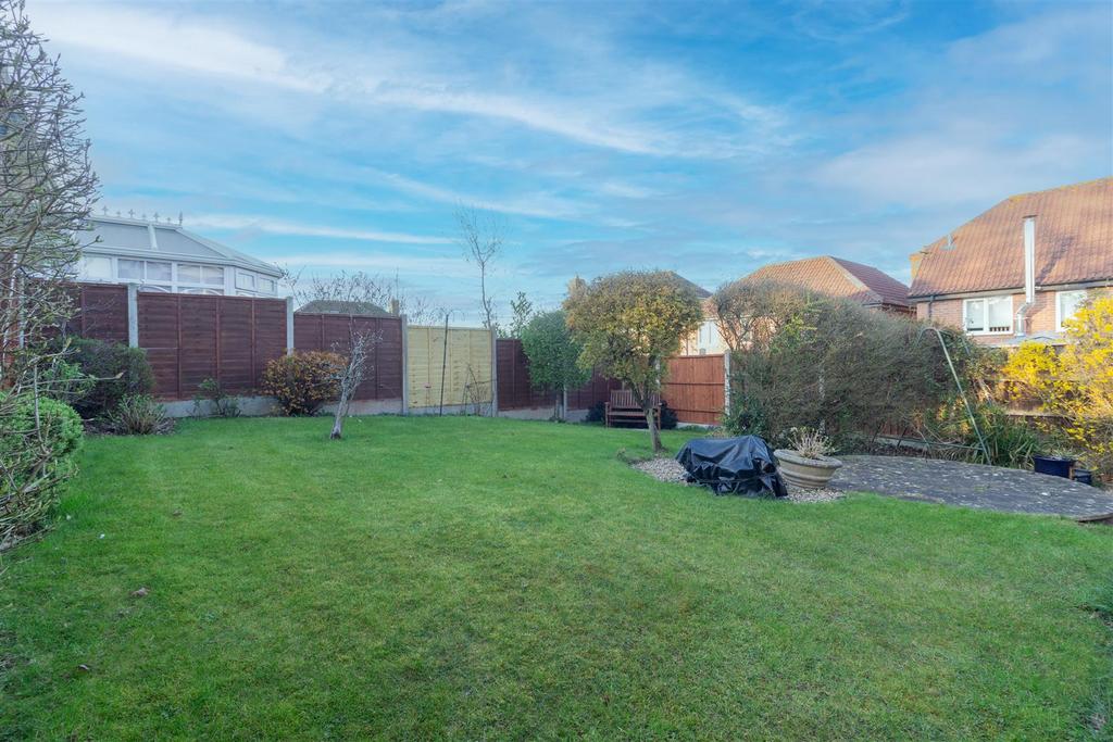 Garden 1-1.jpg