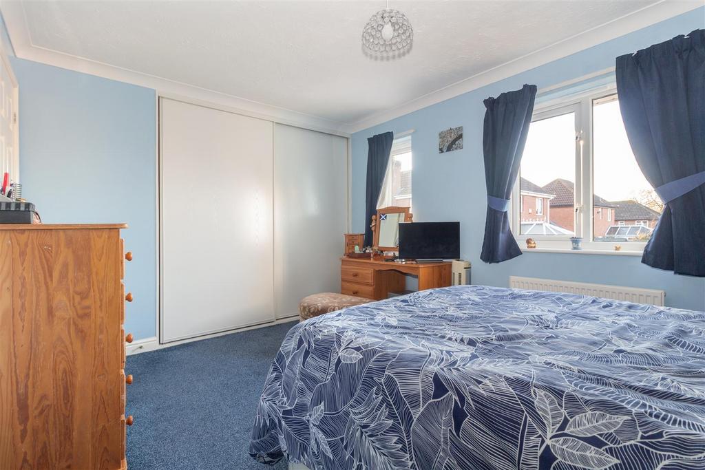 Bedroom 1-3.jpg