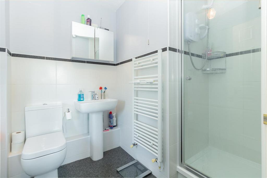 Bathroom1-1.jpg