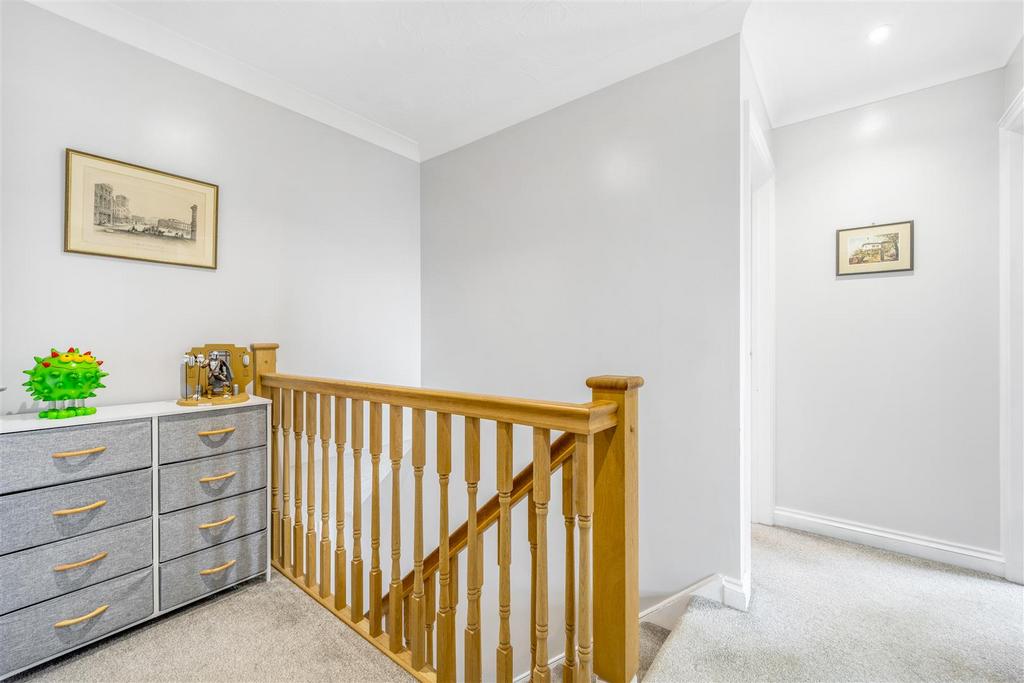 28 Ashton Hall Drive (Wyberton)-32.jpg