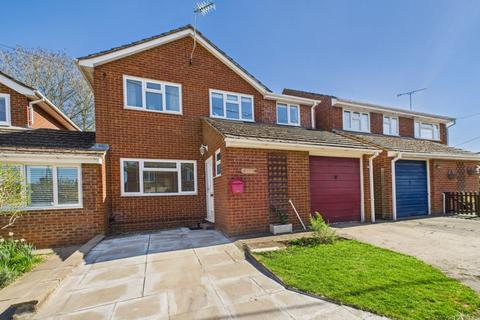 4 bedroom link detached house for sale, North End Road, Steeple Claydon