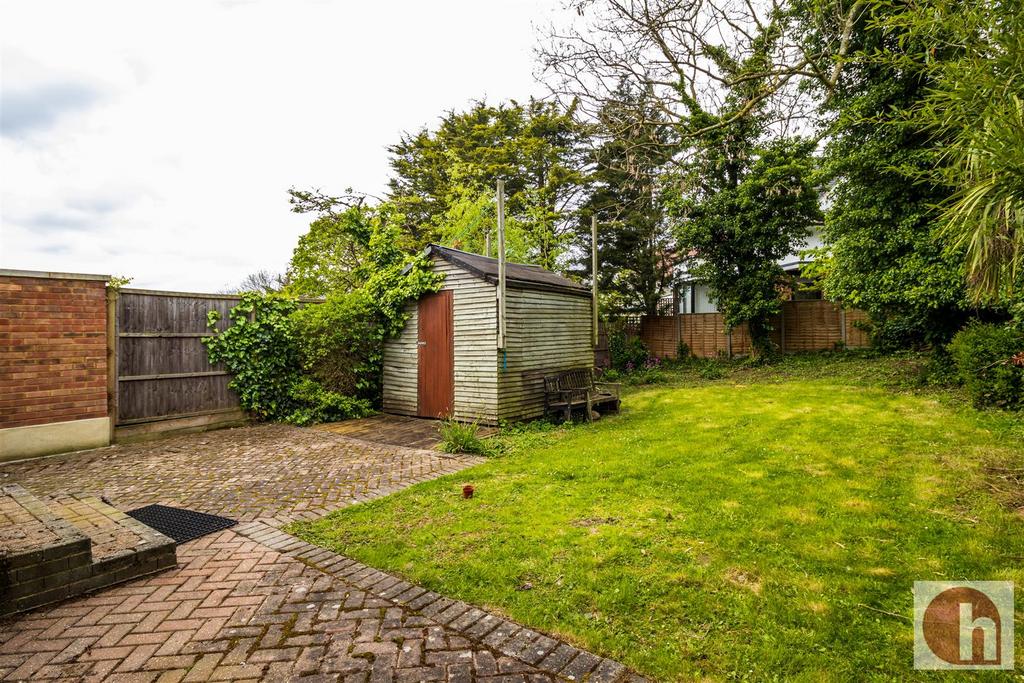 6. Garden.jpg