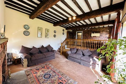 5 bedroom barn conversion for sale, Main Street, West Haddlesey, Selby