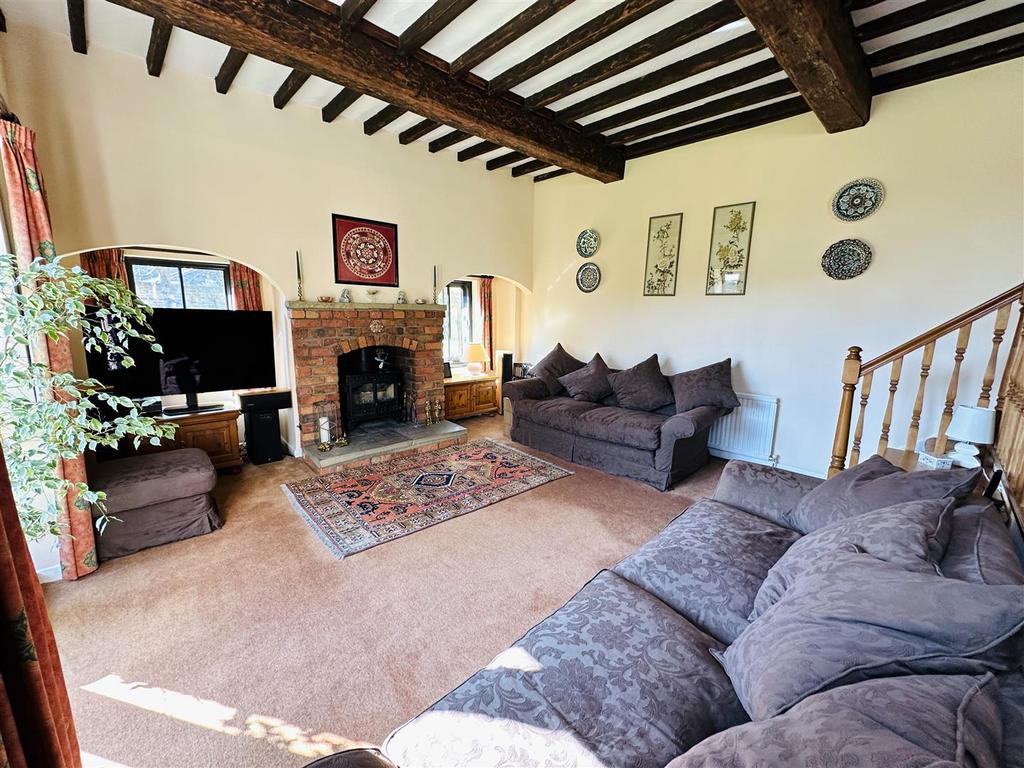 Lounge2.jpg