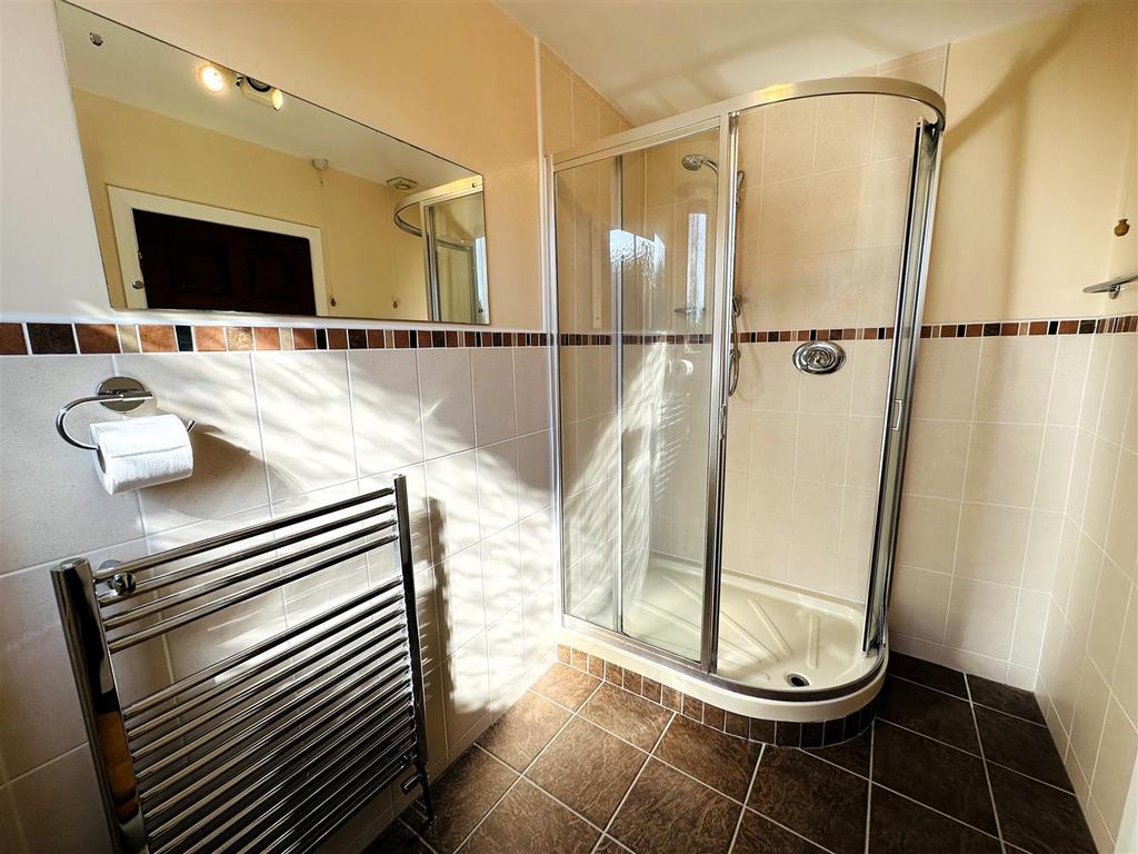 En-suite1.jpg