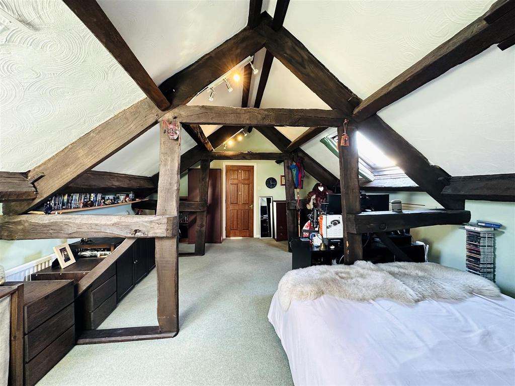 Bedroom2.1.jpg