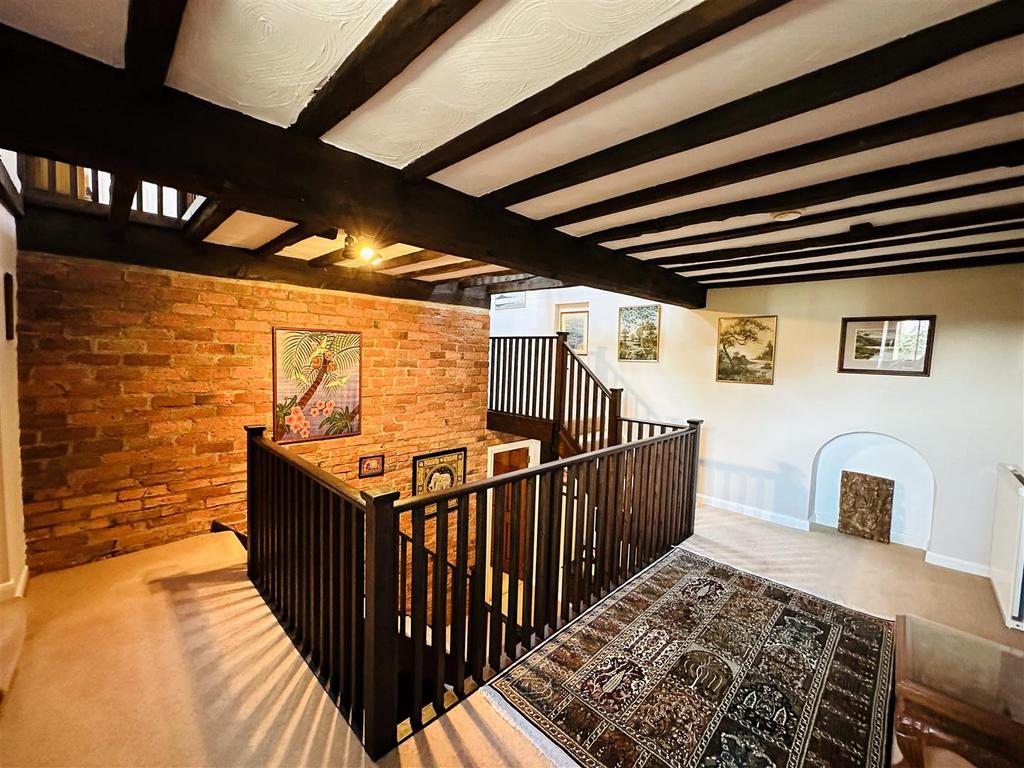 Galleried Landing1.jpg