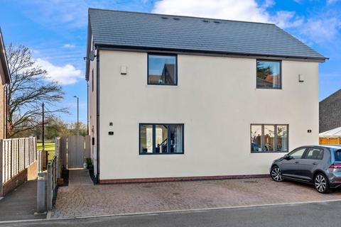 5 Cavalier Crescent, Worcester, WR5 3FX