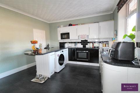 13 Wath Road, Wombwell, Barnsley, S73 0SG