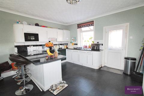 13 Wath Road, Wombwell, Barnsley, S73 0SG