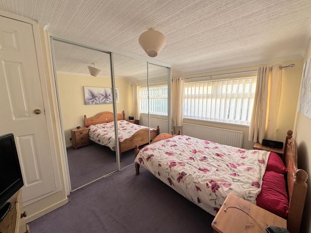 Bedroom 1 (front)