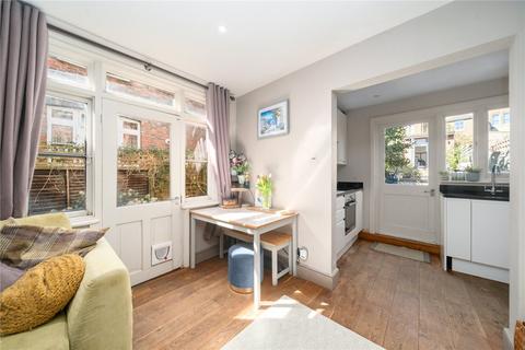 2 bedroom maisonette for sale, Casewick Road, West Norwood, London, SE27