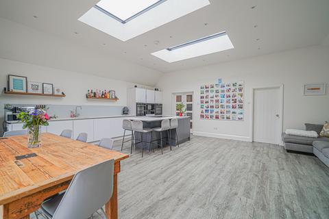 4 bedroom semi-detached house for sale, Lodge Road, Knowle, B93