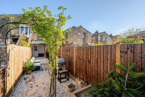 292 Blandford Road, Beckenham, BR3 4NL