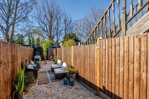 292 Blandford Road, Beckenham, BR3 4NL