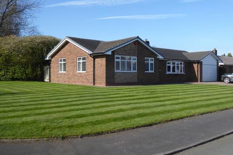 4 bedroom detached bungalow for sale, Stencills Road, Walsall, WS4