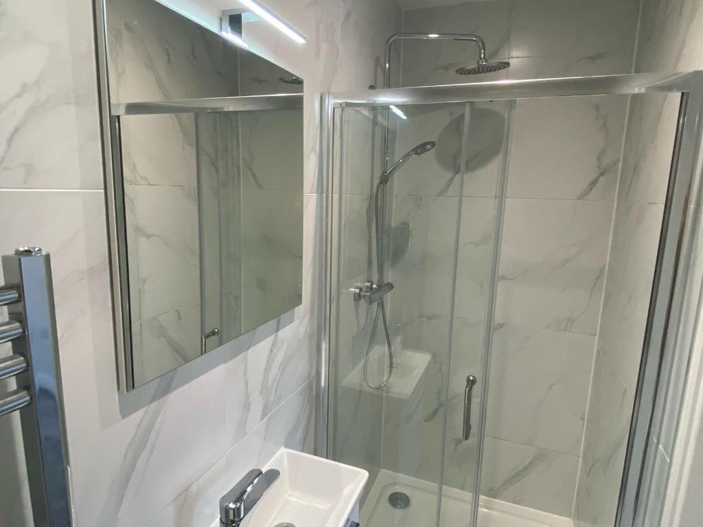 En suite .jpg