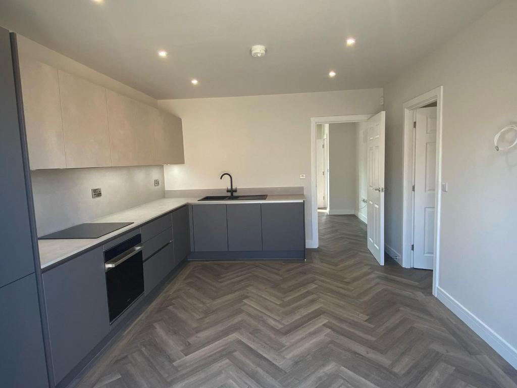 Kitchen 3.jpg
