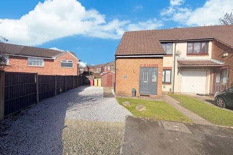 1 bedroom flat to rent, Redstock Close, Westhoughton, BL5