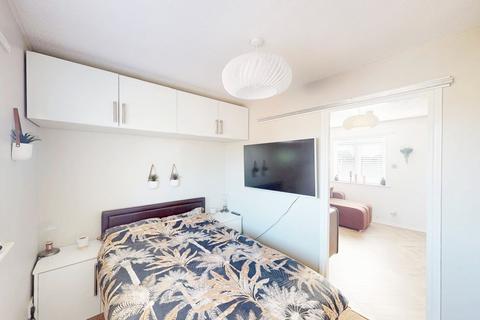 1 bedroom flat to rent, Redstock Close, Westhoughton, BL5