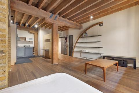 Studio to rent, Port East Apartments, 12 Hertsmere Road, London