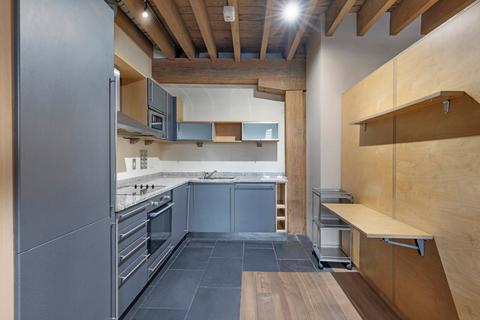 Studio to rent, Port East Apartments, 12 Hertsmere Road, London