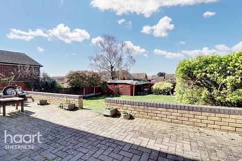 31 Holyrood Drive, Minster On Sea, Sheerness, ME12 3NA
