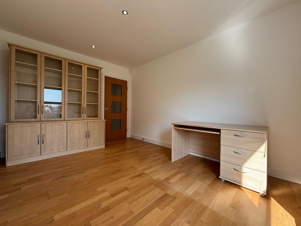 Office/bedroom