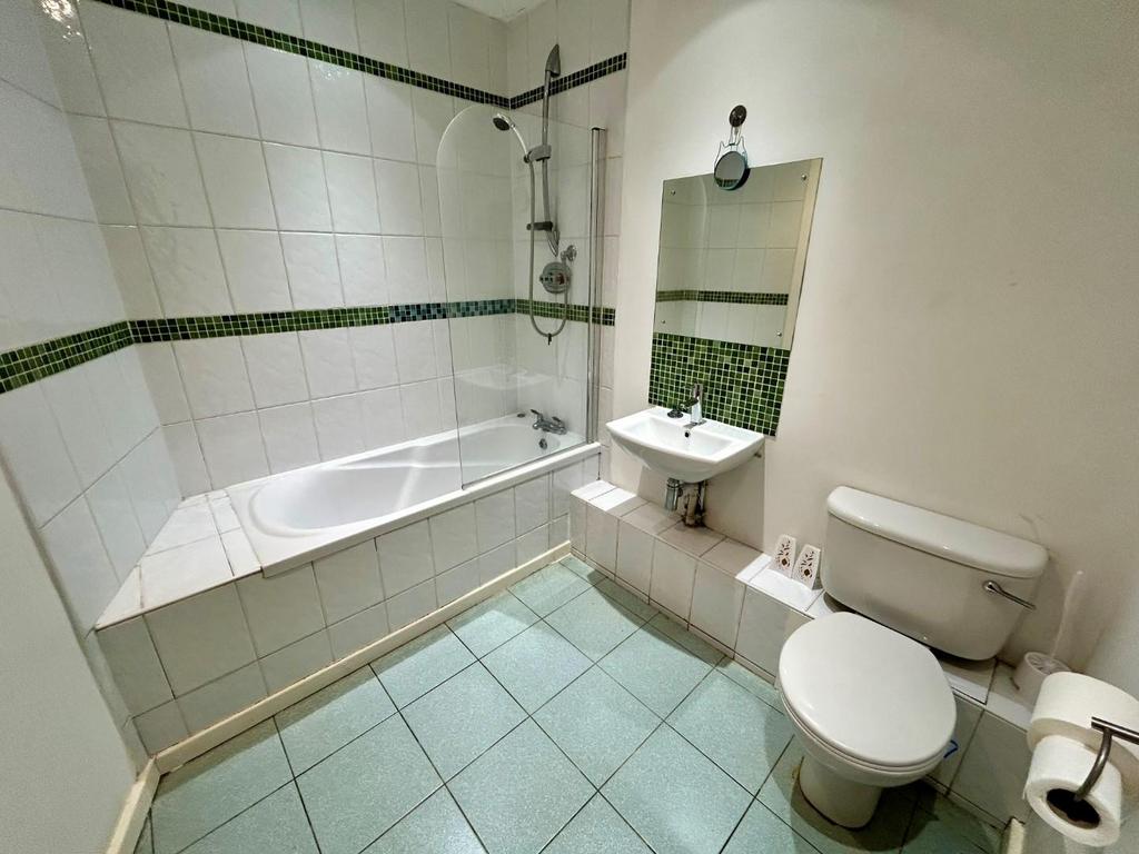 Main Bathroom