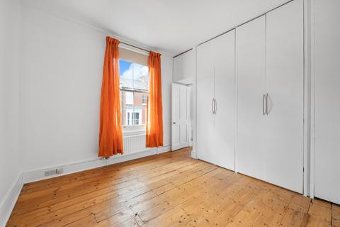 12 Rickthorne Road, London, N19 4JS