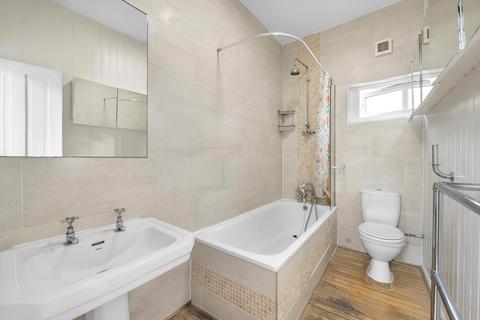 12 Rickthorne Road, London, N19 4JS