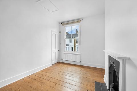12 Rickthorne Road, London, N19 4JS