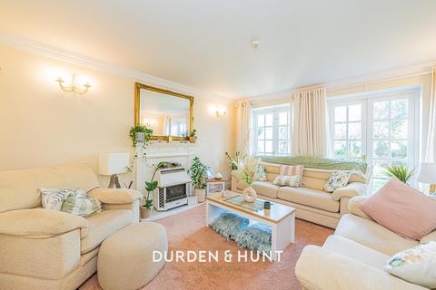 undefined, St. Marys Lane, Upminster, RM14