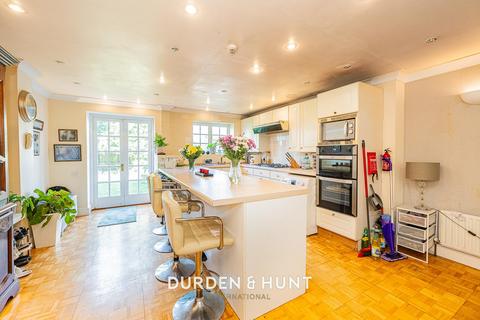 undefined, St. Marys Lane, Upminster, RM14