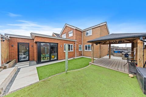 1 Harding Close, Kettering, NN15 5DQ