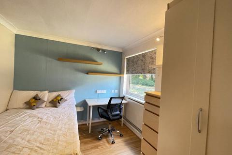 4 bedroom house to rent, 3, Leeson Wlk, B17 0LU