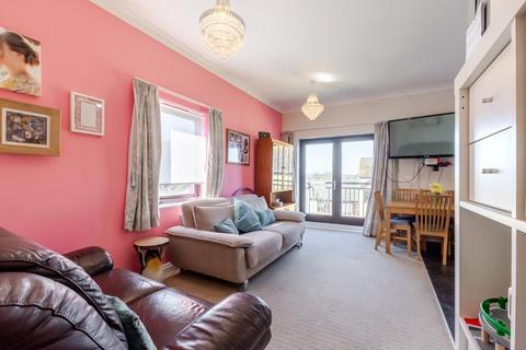 2 bedroom apartment for sale, Davis Way, Sidcup, DA14