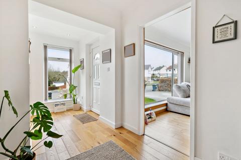 96 Galbraith Drive, Milngavie, Glasgow, G62 6NE