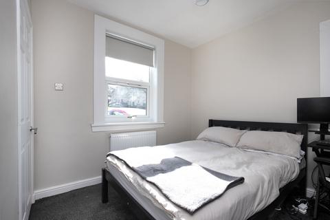 22 Clermiston Green, Edinburgh, EH4 7PA