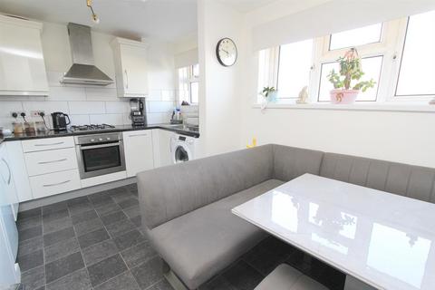 2 bedroom apartment for sale, Alcester Road, Wallington SM6